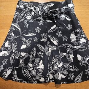 Merona Black and White Floral A-Line Skirt